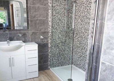 Contemporary Ensuite – St Annes