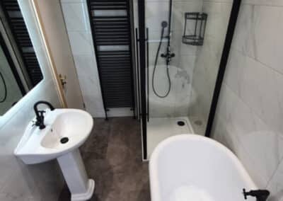 Traditional bathroom with a splash of colour – Blackpool